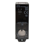 Omron Diffuse Photoelectric Sensor, Block Sensor, 700 mm Detection Range