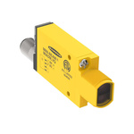 Banner Retroreflective Photoelectric Sensor, Block Sensor, 5 m Detection Range