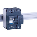 Schneider Electric Acti 9 MCB, 3P, 32A Curve C
