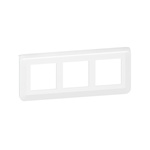 Legrand White 3 Gang Faceplate & Mounting Plate