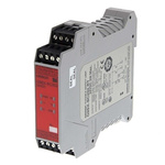 Omron Dual-Channel Safety Relay Safety Relay, 24V dc, 2 Safety Contacts