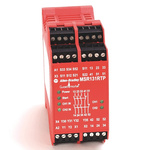 Rockwell Automation Dual-Channel Light Beam/Curtain, Safety Mat/Edge Safety Relay, 115V ac, 3 Safety Contacts