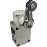SMC Roller Lever Pneumatic Manual Control Valve VM800 Series, 1/8in