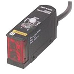 Omron Diffuse Photoelectric Sensor, Block Sensor, 10 mm → 200 mm Detection Range