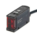 Omron Diffuse Photoelectric Sensor, Block Sensor, 100 mm Detection Range