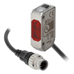 Omron Background Suppression Photoelectric Sensor, Rectangular Sensor, 200 mm Detection Range