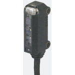 Omron Retroreflective Photoelectric Sensor, Block Sensor, 5 mm → 15 mm Detection Range