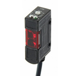 Omron Diffuse Photoelectric Sensor, Block Sensor, 100 mm Detection Range