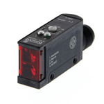 Omron Diffuse Photoelectric Sensor, Block Sensor, 700 mm Detection Range