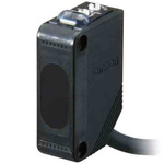 Omron Diffuse Photoelectric Sensor, Block Sensor, 1 m Detection Range
