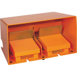 Schneider Electric Industrial Duty Momentary On-Off Foot Switch - Metal Case Material, 2NC+2NO, 3 A, 270 mA Contact