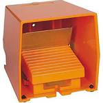 Schneider Electric Industrial Duty Momentary On-Off Foot Switch - Metal Case Material, 2NO/2NC, 270 mA @ 250 V dc, 3 A
