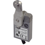 RS PRO Roller Limit Switch, 1NC/1NO, IP67, SPDT, Zinc Alloy Housing, 240V ac ac Max, 3A Max