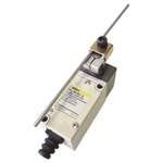 Omron Roller Lever Limit Switch, NO/NC, IP65, SPST, 250V ac Max, ac 5 A, dc 400mA Max