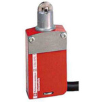 Telemecanique Sensors XCSM Series Roller Plunger Interlock Switch, 2NC/1NO, IP66, IP67, IP68, 3P, Zamak Zinc Alloy