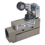 Omron Roller Lever, 1NC/1NO, IP60, SPDT, Metal Housing, 240V ac Max, 15A Max