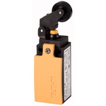 Eaton Series Roller Lever Limit Switch, 1NO/1NC, IP66, IP67, Plastic Housing, 400V ac Max, 4A Max