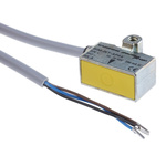 Turck Inductive Block-Style Proximity Sensor, M12 x 1, PNP Output, 10 → 30 V dc, IP67