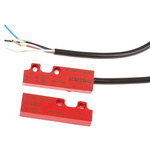 Telemecanique Sensors XCS-DMC Series Magnetic Non-Contact Safety Switch, 24V dc, Plastic Housing, NC, Cable