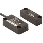 Omron D40A Series Magnetic Non-Contact Safety Switch, 24V dc, Plastic Housing, Cable