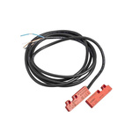 Telemecanique Sensors XCSDMC Series Magnetic Non-Contact Safety Switch, 24V dc, Thermoplastic Housing, NO/NC, 5m Cable