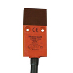 Honeywell GKM Safety Interlock Switch, 1NC/1NO, Keyed, Glass Filled PET