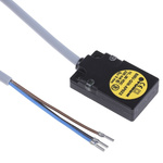 Turck Inductive Block-Style Proximity Sensor, 5 mm Detection, PNP Output, 10 → 30 V dc, IP67
