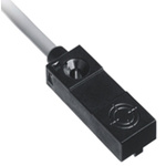 Pepperl + Fuchs Inductive Block-Style Proximity Sensor, 4 mm Detection, PNP Output, 4.75 → 30 V dc, IP67