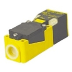 Turck Inductive Block-Style Proximity Sensor, 15 mm Detection, 20 → 250 V ac/dc, IP67