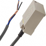 Omron Inductive Block-Style Proximity Sensor, 20 mm Detection, NPN Output, 24 V, IP67