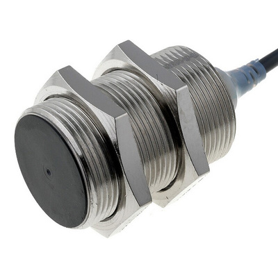 Omron Inductive Barrel-Style Proximity Sensor, M30 x 1.5, 15 mm Detection, PNP Output, 12 → 24 V dc, IP67