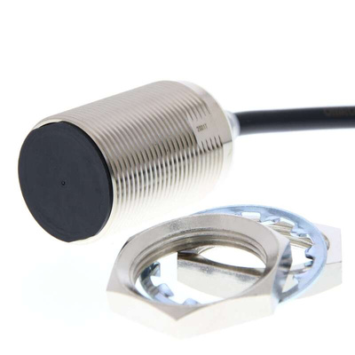 Omron Inductive Barrel-Style Proximity Sensor, M30 x 1.5, 7 mm Detection, NPN, PNP Output