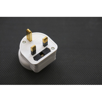 RS PRO Europe to UK Travel Adapter, Rated At 13A