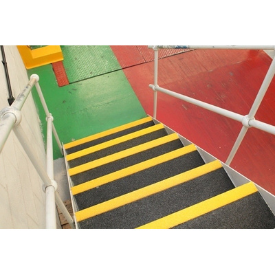 COBA Black/Yellow Stair Tread Glass Fibre Reinforced Plastic, Silicone Carbide Edge Protection With Solid Surface