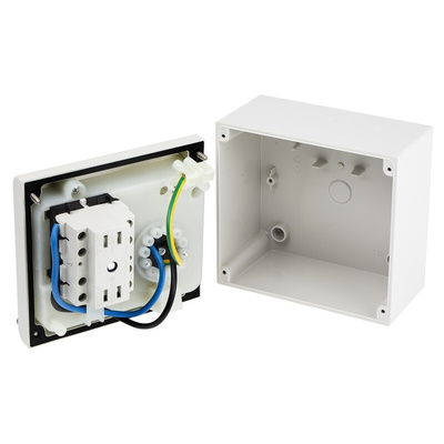Scame Right Angle Switchable IP66, IP67 Industrial Interlock Socket 2P+E, Earthing Position 6h, 16A, 250 V
