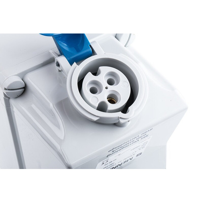 MENNEKES Switchable IP44 Industrial Interlock Socket 2P+E, Earthing Position 6h, 16A, 230 V