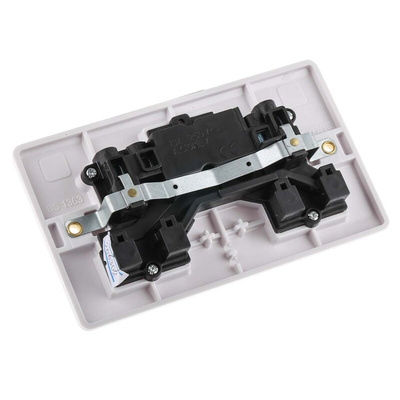 RS PRO White 2 Gang Plug Socket, 1 Pole, 13A, Type G - British, Indoor Use
