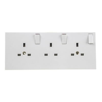 RS PRO White 3 Gang Plug Socket, 1 Pole Poles, 13A, Type G - British, Indoor Use