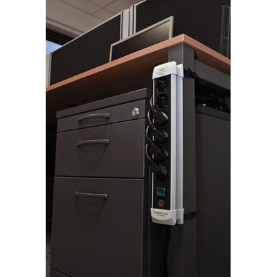 Type E - French 6 Gang Distribution Unit, 3m Cable, No, 16A, 230 V, No, Surge Protected