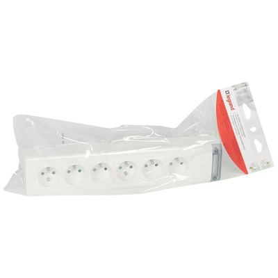 Type E - French 6 Gang Trailing Socket, 250 V ac, No