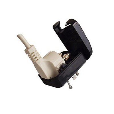 PowerConnections Europe to USA Mains Connector Converter, Rated At 10A