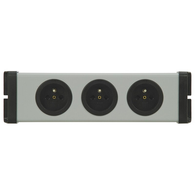 Type E - French 3 Gang Power Distribution Unit, 1.5m Cable, 16A, 250 V