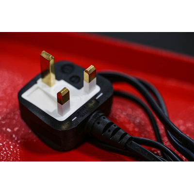 RS PRO IEC C7 Socket to Type G UK Plug Power Cord, 1.5m
