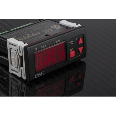 RS PRO Panel Mount On/Off Temperature Controller, 77 x 35mm 1 Input, 2 Output Relay, SSR, 230 V ac Supply Voltage