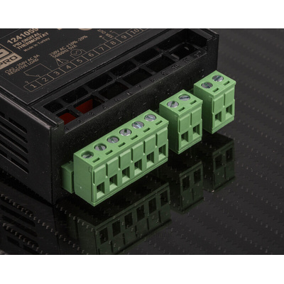 RS PRO Panel Mount On/Off Temperature Controller, 77 x 35mm 1 Input, 2 Output Relay, SSR, 230 V ac Supply Voltage