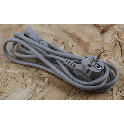 RS PRO IEC C13 Socket to CEE 7/7 Plug Power Cord, 2.5m