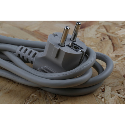 RS PRO IEC C13 Socket to CEE 7/7 Plug Power Cord, 2.5m
