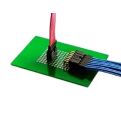 Amphenol ICC Dubox Series Right Angle Through Hole PCB Header, 4 Contact(s), 2.54mm Pitch, 1 Row(s), Shrouded