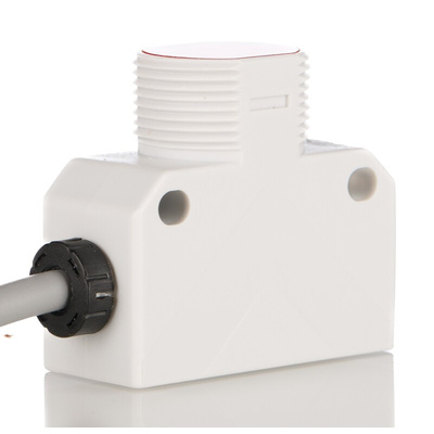 RS PRO Polarised Retro Reflection Photoelectric Sensor, Barrel, Block Sensor, 3 m Detection Range