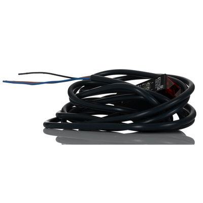 Omron Retroreflective Photoelectric Sensor, Block Sensor, 100 mm → 300 mm Detection Range
